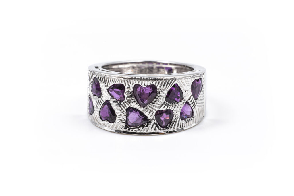 Edelsteinschmuck als ideales Geschenk für den Partner?